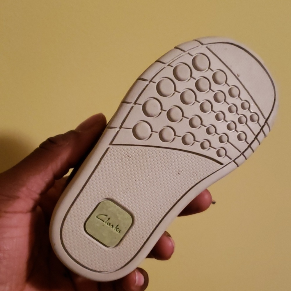 Clarks - Picture 4 of 5